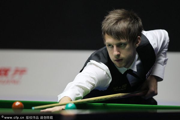 强调两翼突 强调两翼突