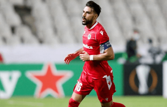 比赛中力挽 比赛中力挽