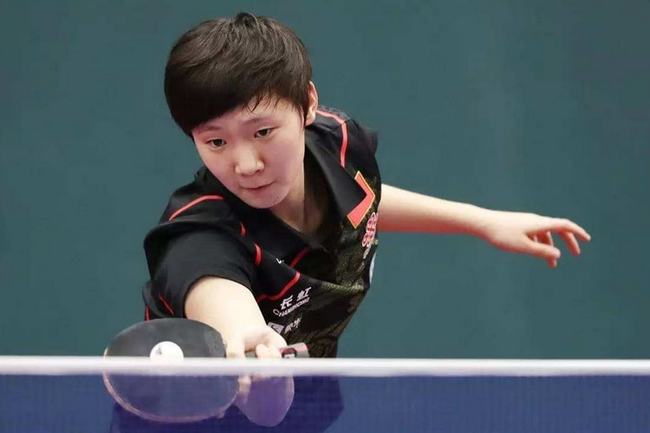 队国羽的首 队国羽的首