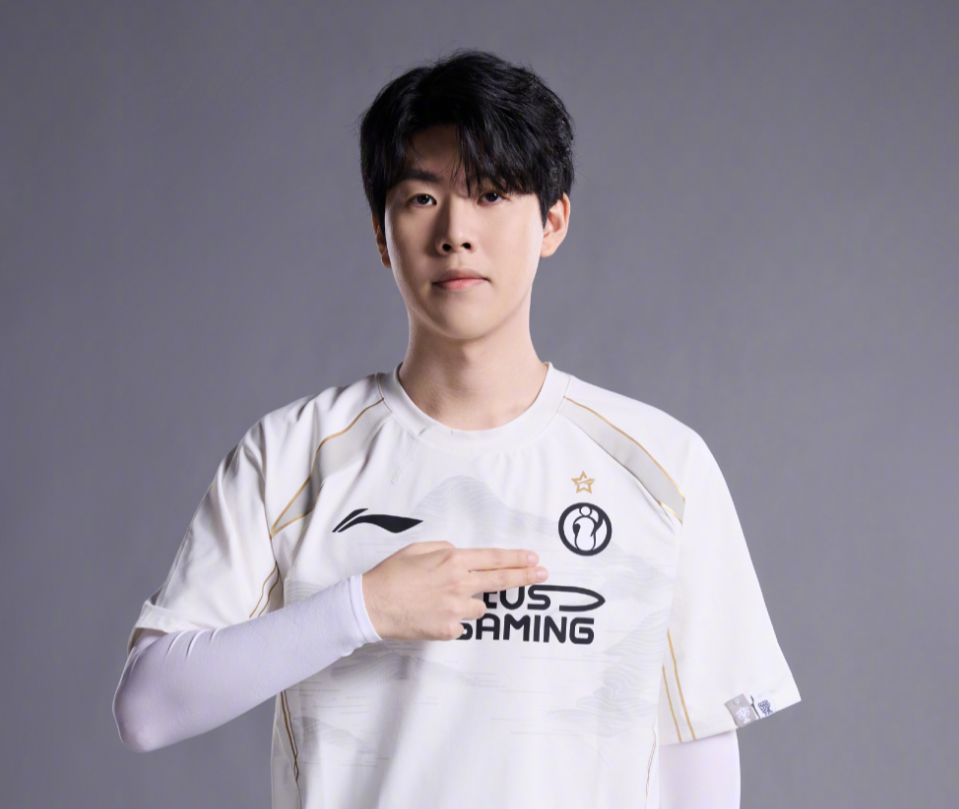 冬窗轮换深 冬窗轮换深